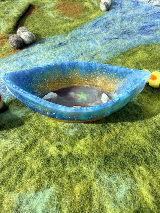 Ready made beach boat bowl